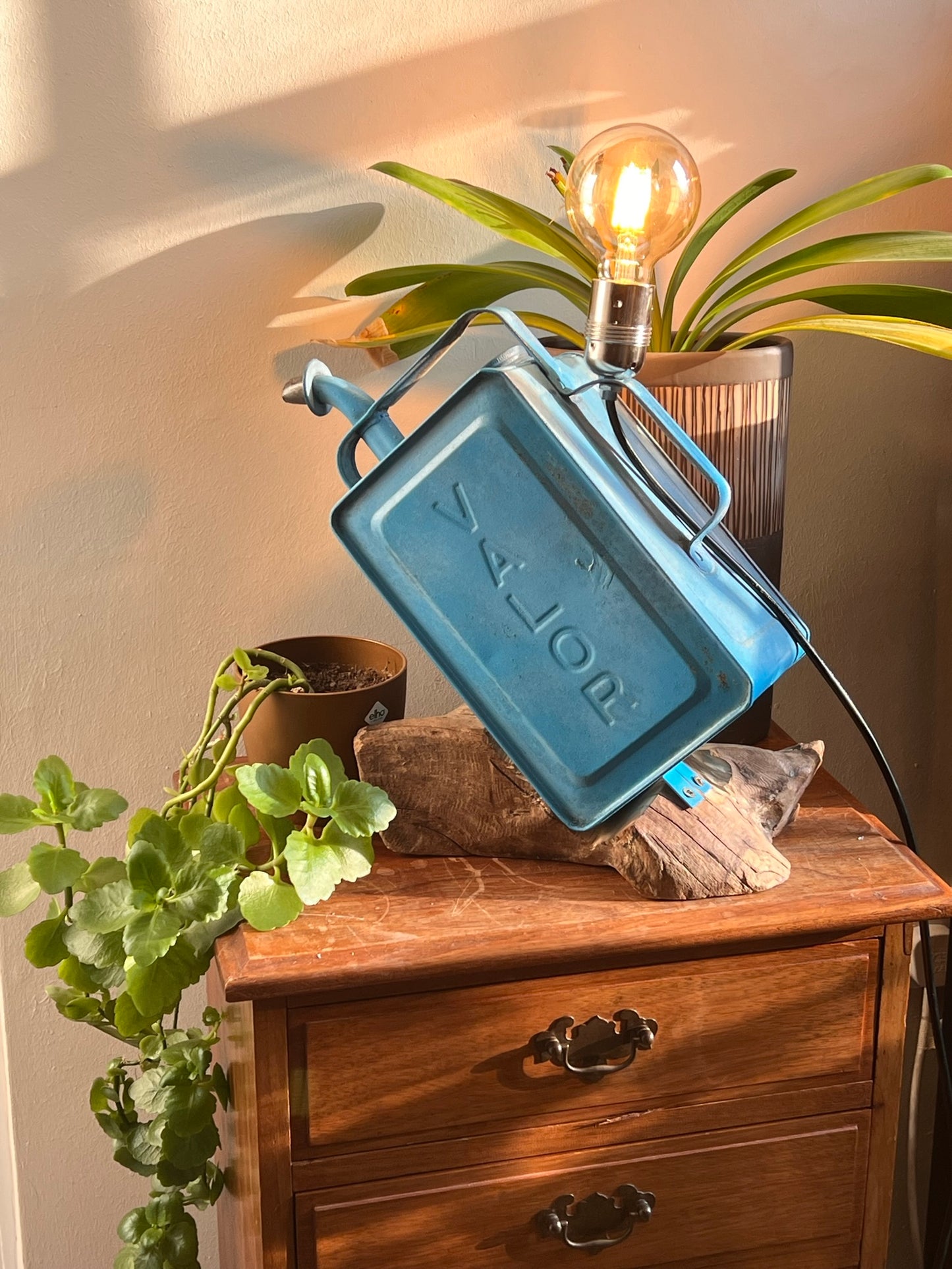 Valor Oil Can Lamp
