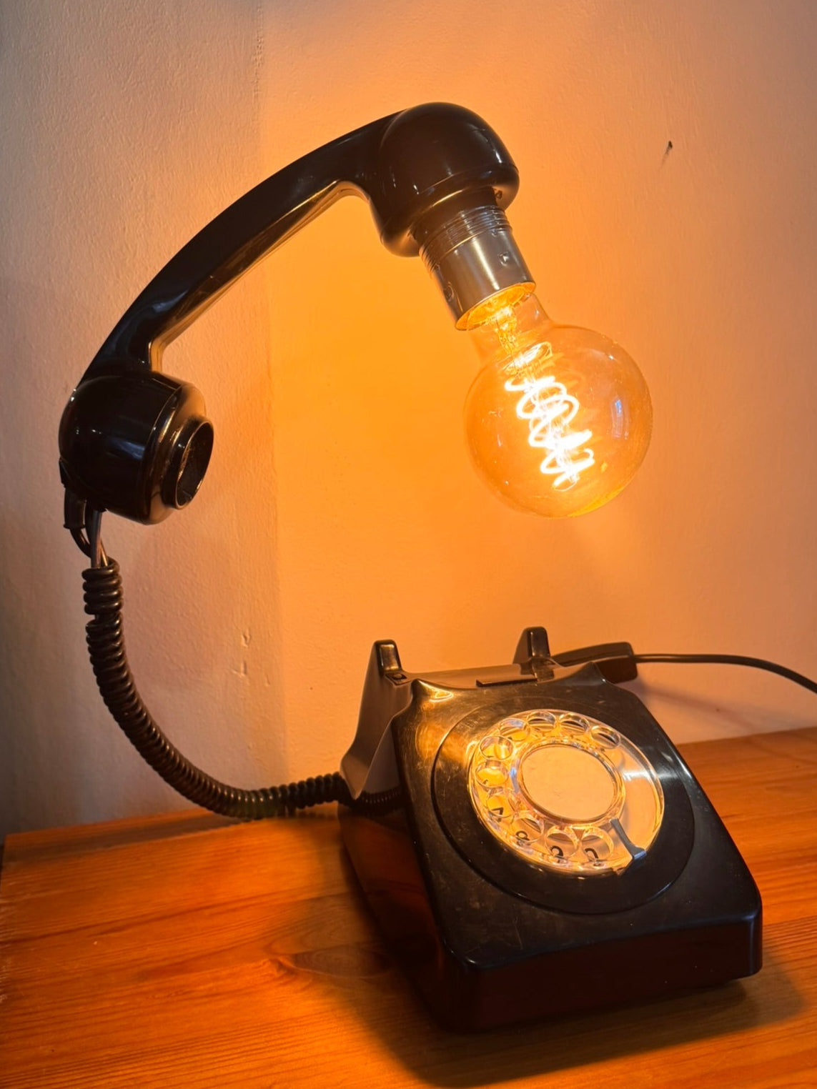 Vintage Rotary Telephone Lamp